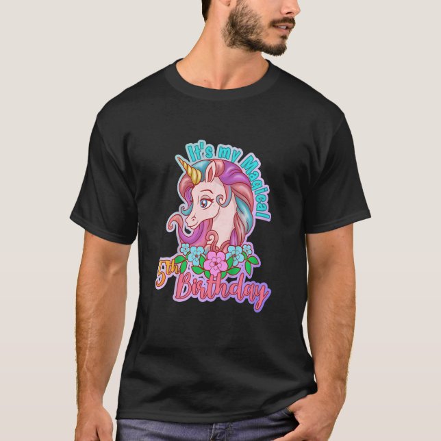 Camiseta Crianças Unicórnio Garota Magia de Cavalo Aniversá (Frente)