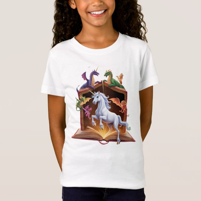 Camiseta criaturas de fantasya saliendo de libro (Frente)
