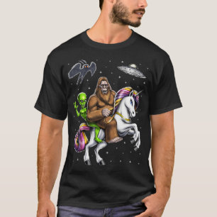 Camiseta Críptidos Pé-grande Alien Montando Unicórnio