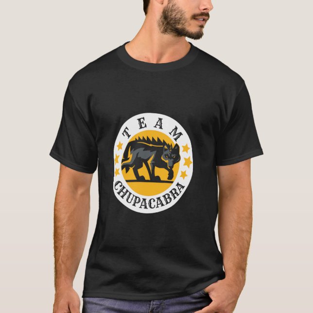 Camiseta Criptozoologia da Besta Mítica El Chupacabra Crypt (Frente)