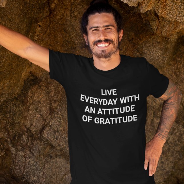 Camiseta Cristã Masculina Gratidão na Fé (Criador carregado)