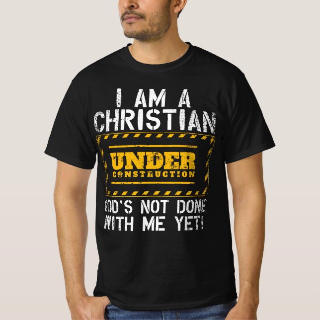 Camiseta Cristão Engraçado em Construção Presente Católico (Frente)