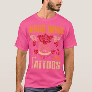 Camiseta Cristão Tatuado Jesus Me Ama E Minhas Tatuagens