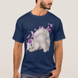 Camiseta Cristóvão branco fluffy cercado por flores rosa e