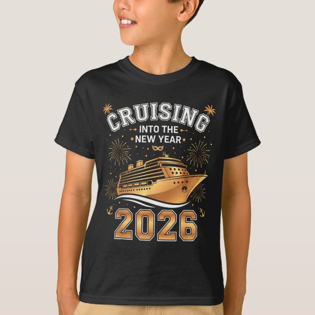 Camiseta Cruising Into 2026 New Years Eve Party Favors Fami (Frente)