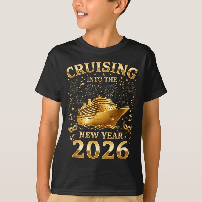Camiseta Cruising Into The New Year 2026 Happy New Year Fam (Frente)