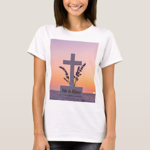 Camiseta Cruz branca minimalista adornada com lavanda