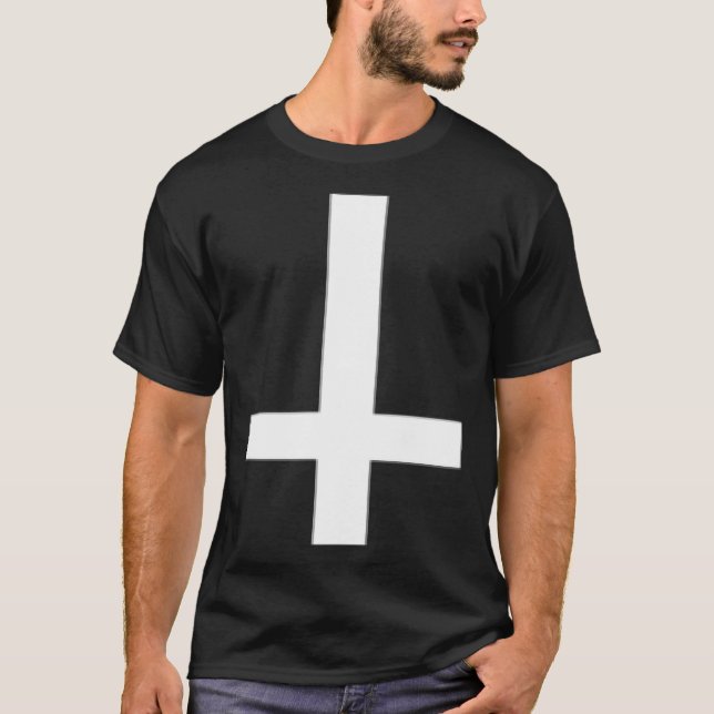 Camiseta Cruz Invertida de Cabeça para Baixo Satanás Anticr (Frente)