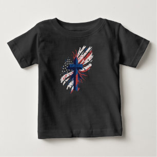Camiseta "Cruz Patriótica - Celebrar com Orgulho e Tradição