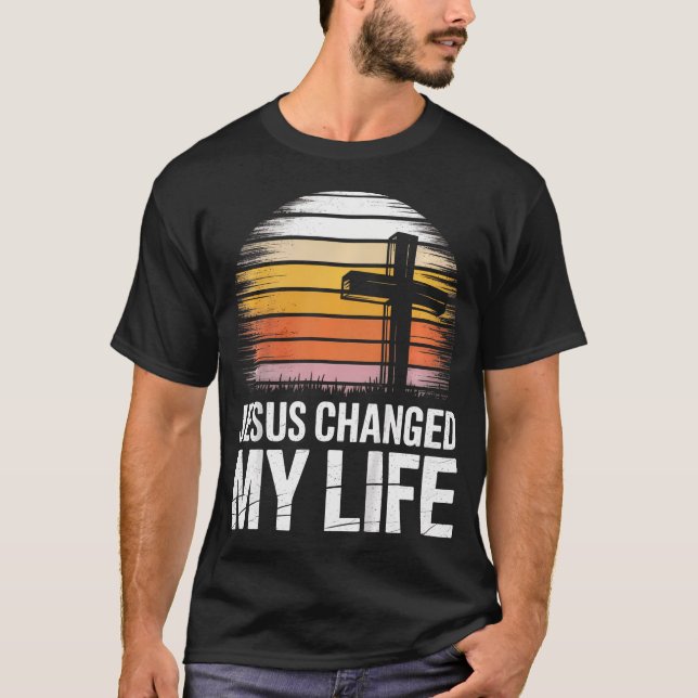 Camiseta Cruz Retro Jesus Mudou Minha Vida (Frente)