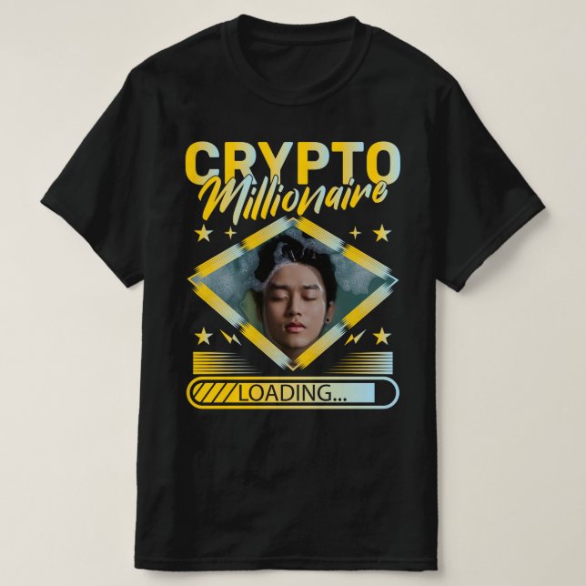 CAMISETA CRYPTO MILLIONAIRE CARREGANDO FOTO PERSONALIZADA (Frente do Design)