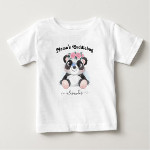 Camiseta Cuddlebug da mamãe com nome de bebê Urso de Panda