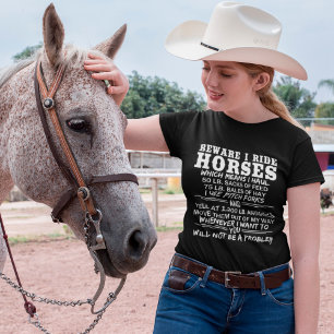 Camiseta Cuidado, Ando Cavalos Engraçados Humor De Barn Equ