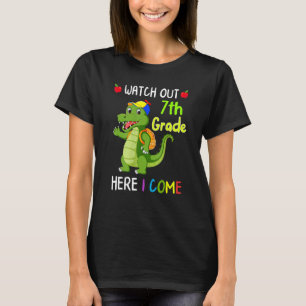 Camiseta Cuidado Com A 7 Aqui Eu Volto Para Os Dinossauros
