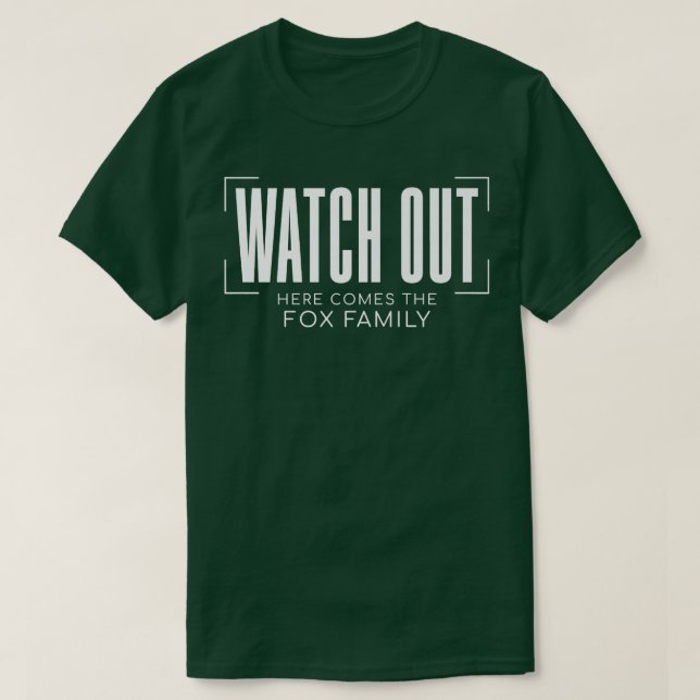 Camiseta Cuidado Com A Reunião Familiar Engraçada Fora Da F (Frente do Design)