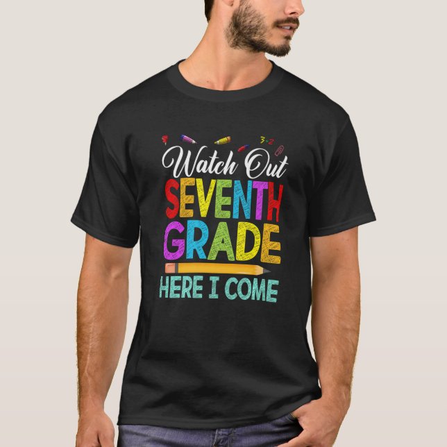 Camiseta Cuidado Com A Tripulação 7 No Primeiro Dia Da Esco (Frente)