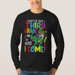 Camiseta Cuidado Com O 3º Ano Aqui Eu Volto Ao Dinossauro
