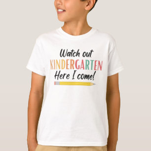 Camiseta Cuidado com o jardim de infância aqui.