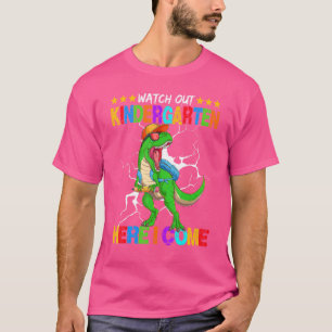 Camiseta Cuidado Com O Jardim De Infância Aqui Eu Venho Din