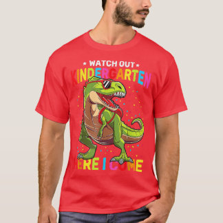 Camiseta Cuidado Com O Jardim De Infância Aqui Eu Venho Din