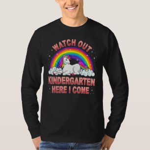 Camiseta Cuidado Com O Jardim De Infância Aqui Eu Volto Par