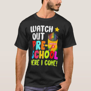 Camiseta Cuidado Com O Pré-Ensino Aqui Eu Vim No Primeiro D