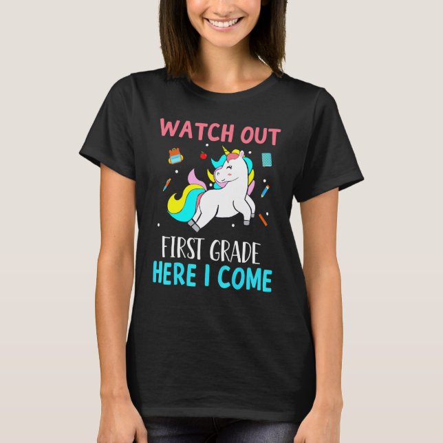 Camiseta Cuidado Com O Primeiro Grau Aqui Eu Vim Unicórnio (Frente)