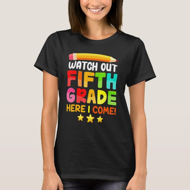 Camiseta Cuidado Com O Quinto Ano, Volto À Escola G (Frente)