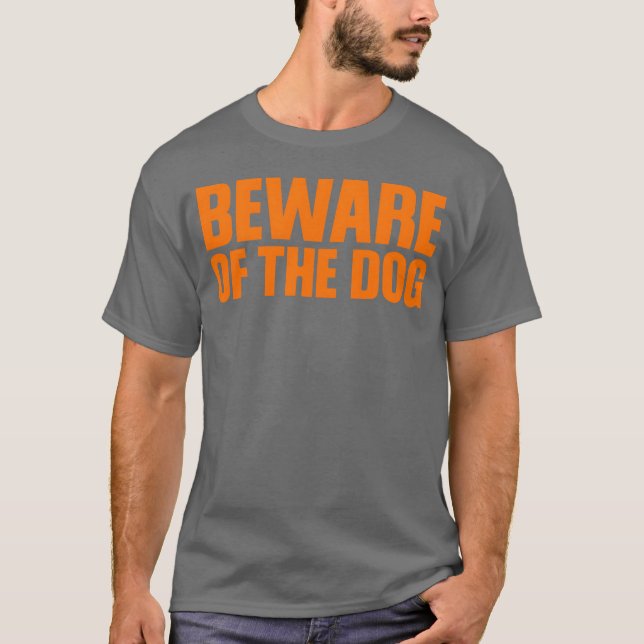 Camiseta Cuidado com o retro Cão (Frente)