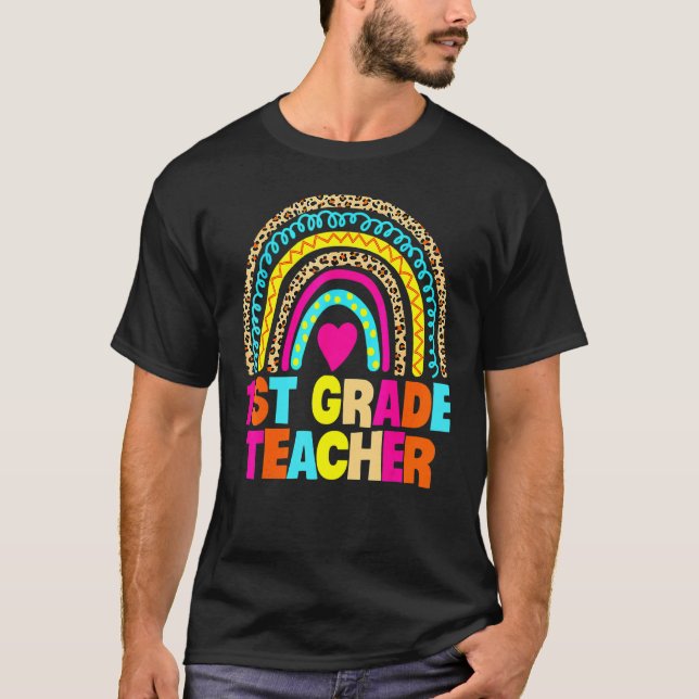 Camiseta Cuidado Com Os Jovens De Professores Da Primeira S (Frente)