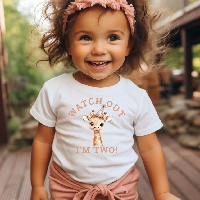 Camiseta Cuidado Eu Sou Um Girafa Fofo de 2 Anos (Criador carregado)