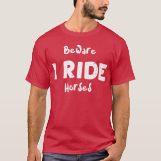 Camiseta Cuidado Que Eu Ando Cavalo Cavalo
