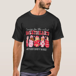 Camiseta Cuidando dos doces amores enfermeira mãe bebê