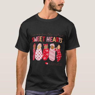 Camiseta Cuidando dos Queridinhos Mais Fofos Enfermeira Nic