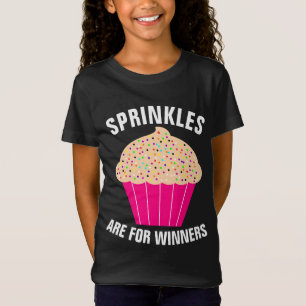 CAMISETA CUPCAKE SPRINKLES SÃO PARA GAROTAS VENCEDORAS