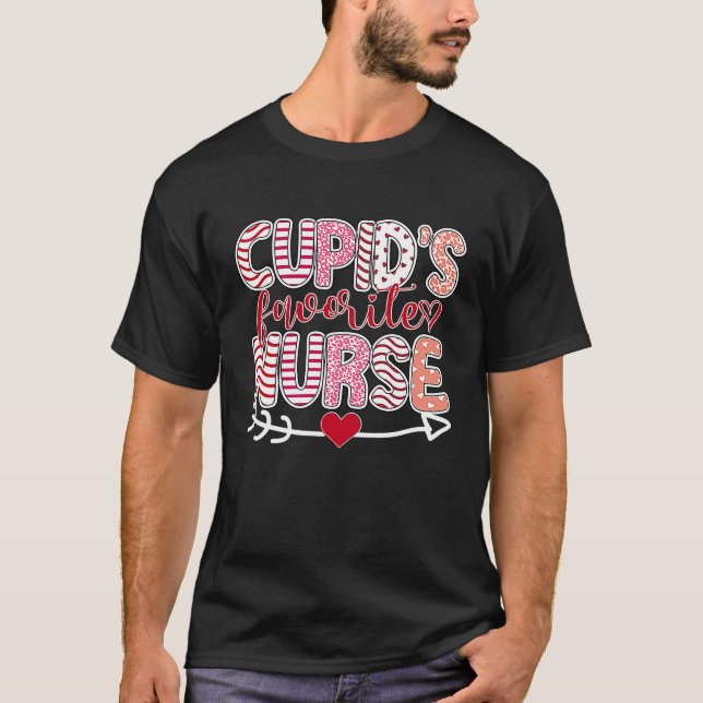 Camiseta Cupid's Favorite Nurse Valentine Day Nursing Medic (Frente)