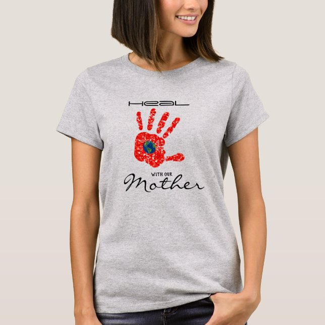 Camiseta Cure Com Nossa Mãe Terra MMIW Cinza (Frente)