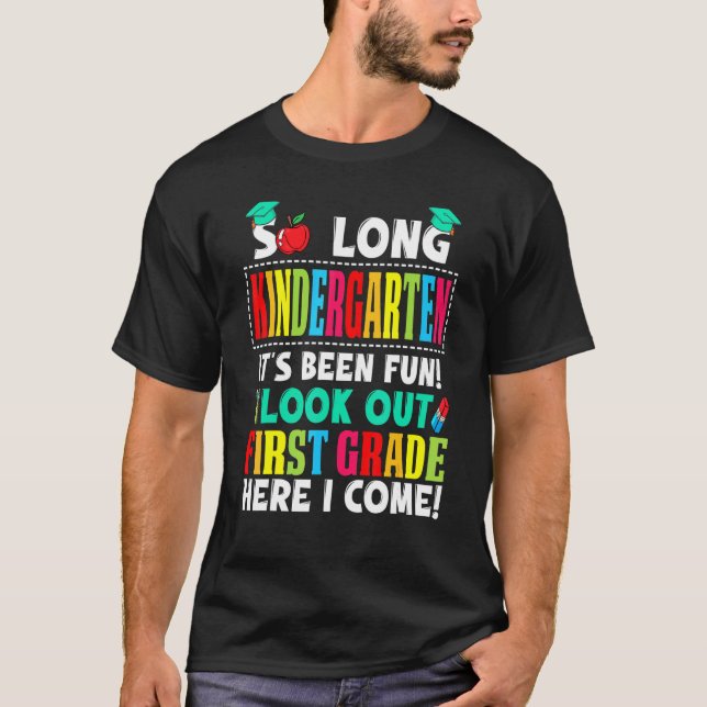 Camiseta Curioso Jardim de Infância, Cuide Dela. (Frente)