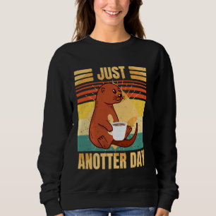 Camiseta Curioso Novo U2013 Apenas Mais Um Dia De Café Retr