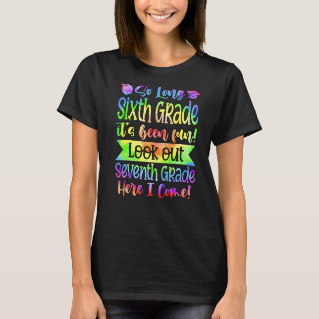 Camiseta Curioso Tão Longo Que O Sexto Ano Olha O Sétimo An (Frente)