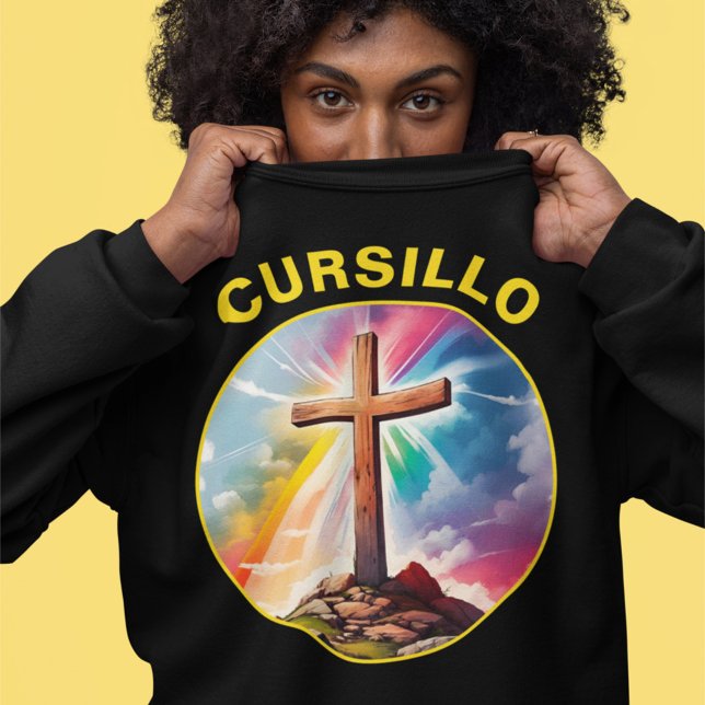 Camiseta Cursillo Cruz de Madeira com Arco-íris e Nuvens (Criador carregado)