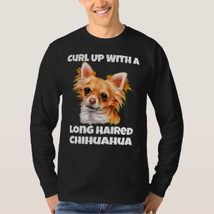 Camiseta Curve-Se Com Um Cão Chihuahua De Cabelo Longo