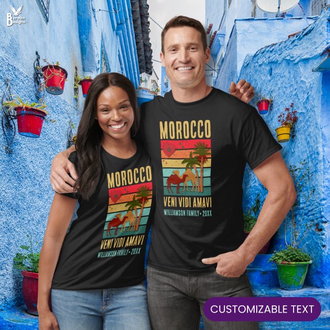 Camiseta Custom Family Reunion Vacation Morocco Trip (Morocco Family Group Vacation shirt w/ vintage sunset, custom text. Ideal for group/family reunions)
