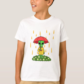 Camiseta Cute Alien With Umbrella in Rain Kawaii Character