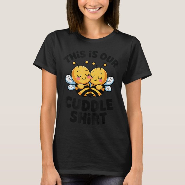 Camiseta Cute Bee Couple Cuddle Funny Romantic  (Frente)