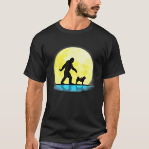 Camiseta Cute Bigfoot Passeando Akita Shiba Inu Chão