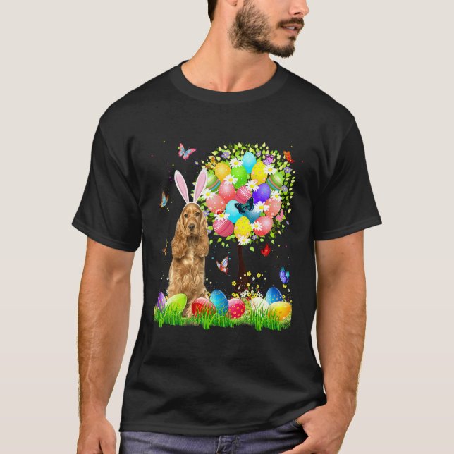 Camiseta Cute Bunny English Cocker Spaniel Easter Eggs Tree (Frente)