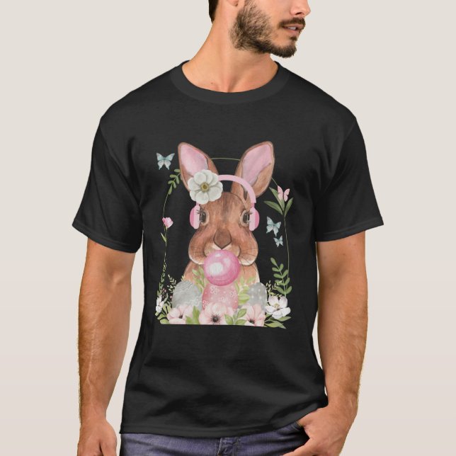 Camiseta Cute Bunny Face With Bubblegum And Headphones East (Frente)