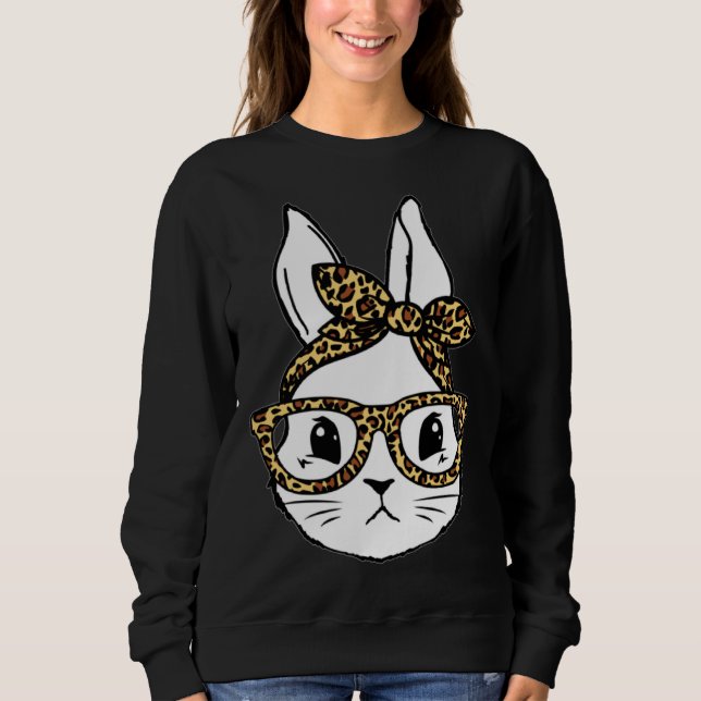 Camiseta Cute Bunny Rabbit Face Messy Bun Leopard Glasses G (Frente)