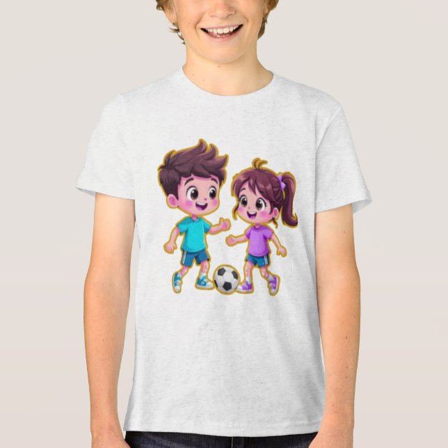 Camiseta Cute Cartoon Boy and Girl Playing Soccer Together  (Frente)